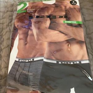 Set of 2 men’s briefs.  NIB